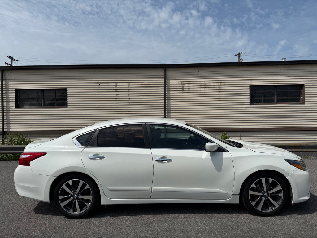 2016 Nissan Altima Image 2