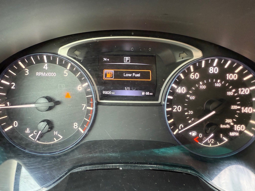 2016 Nissan Altima Image 13