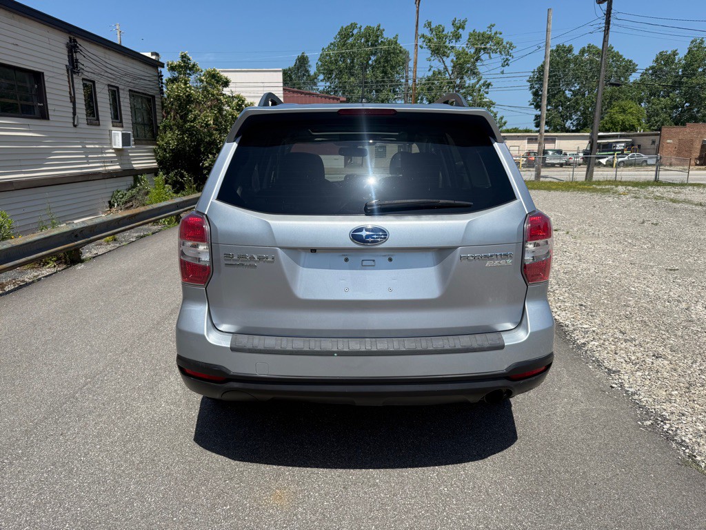 2014 Subaru Forester Image 6