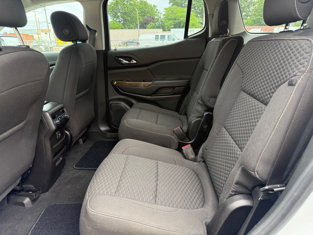 2019 GMC Acadia Image 12