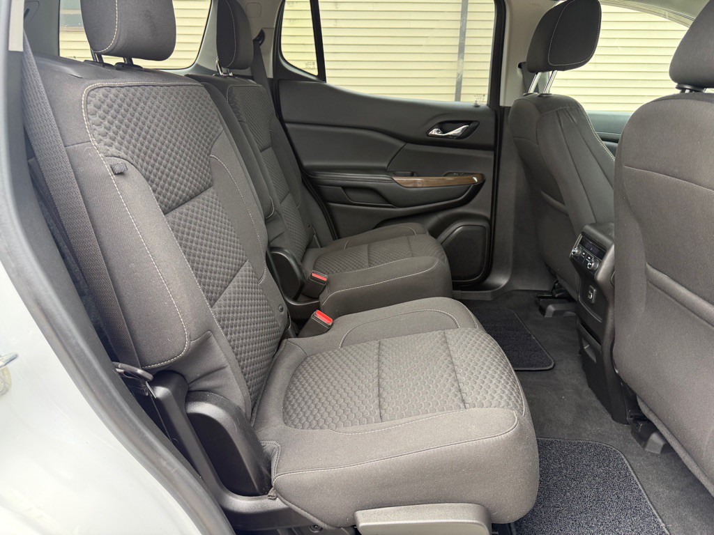2019 GMC Acadia Image 13
