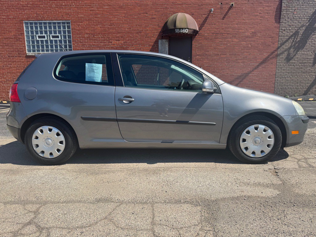 2009 Volkswagen Rabbit Image 2