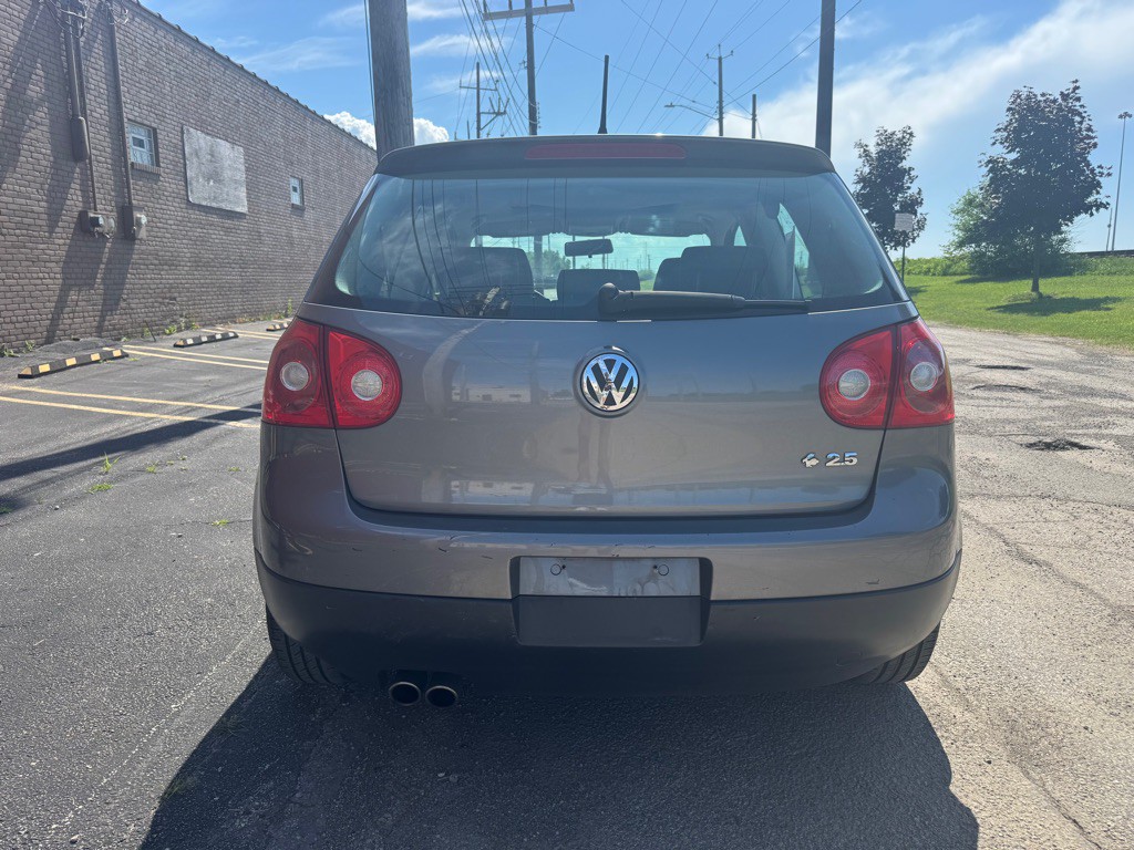 2009 Volkswagen Rabbit Image 4