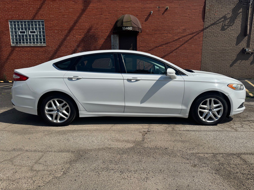 2013 Ford Fusion Image 2