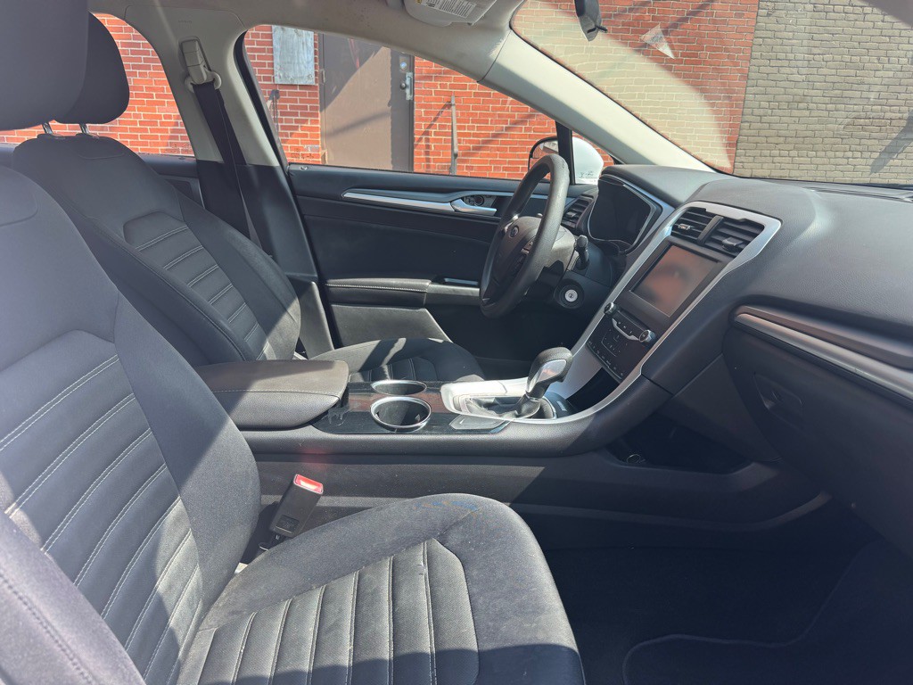 2013 Ford Fusion Image 10