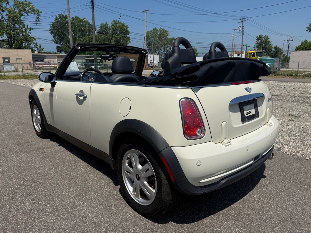 2007 MINI Cooper Image 5