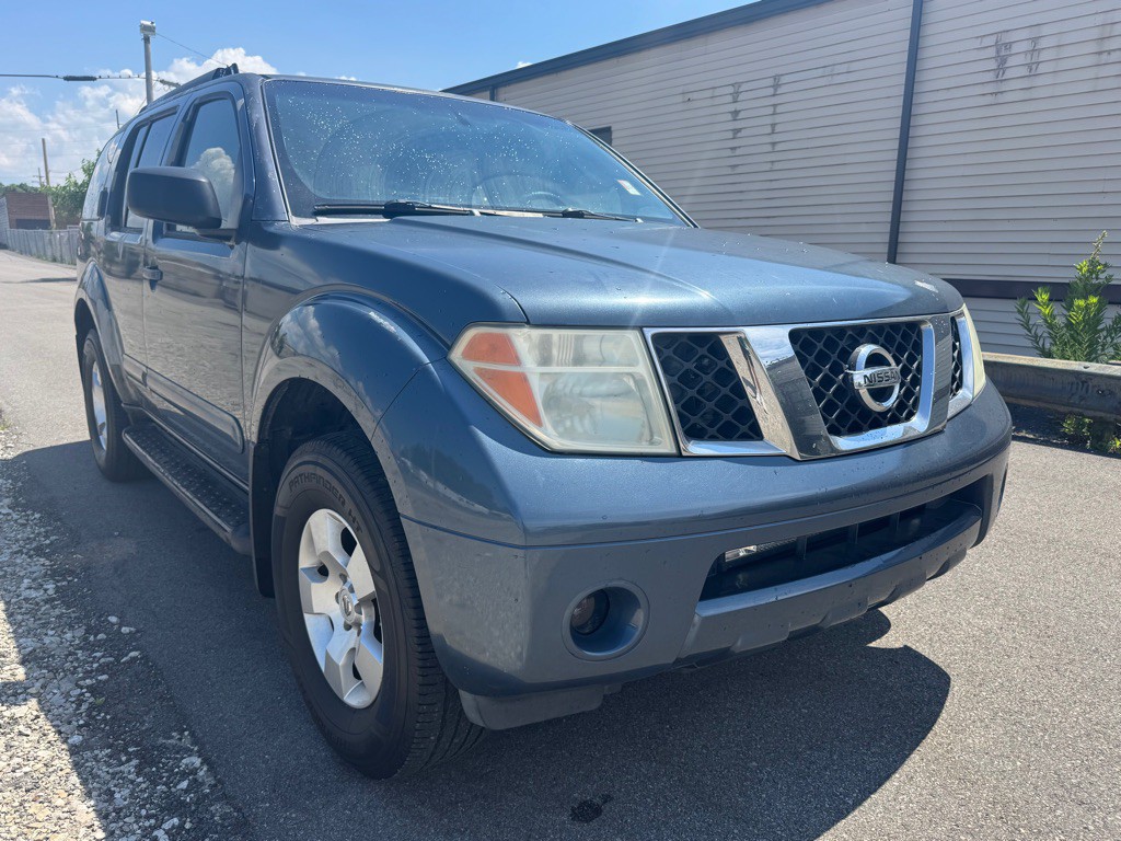2006 Nissan Pathfinder Image 1