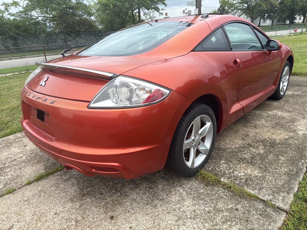 2009 Mitsubishi Eclipse Image 5