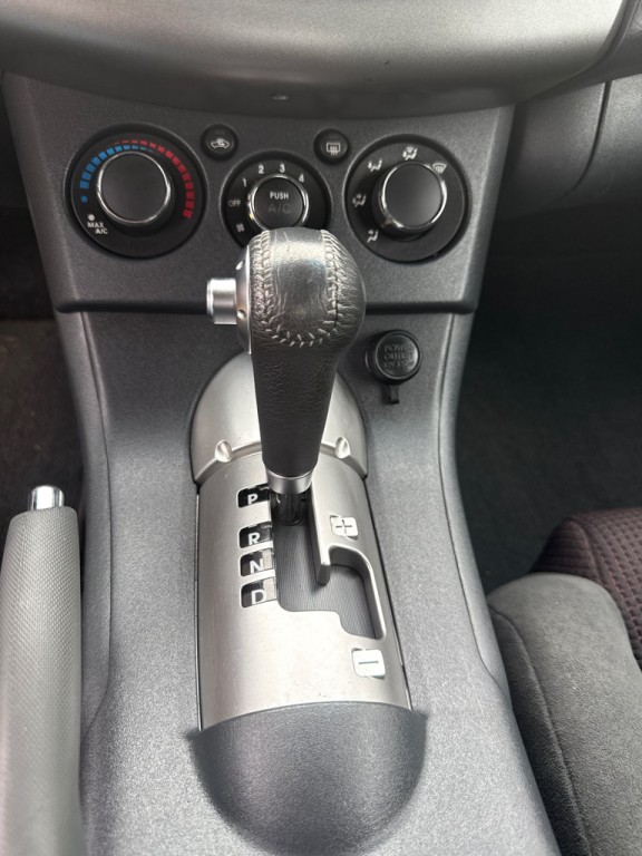 2009 Mitsubishi Eclipse Image 13