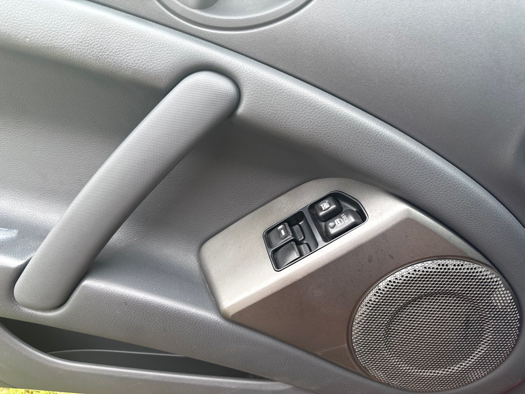 2009 Mitsubishi Eclipse Image 16