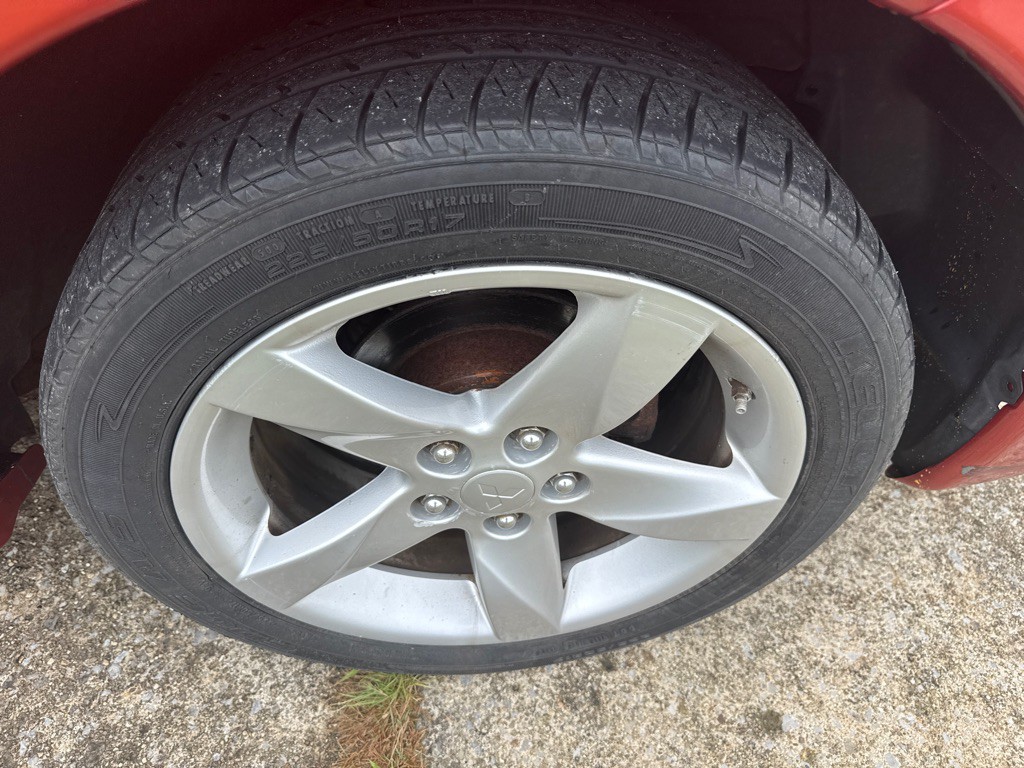 2009 Mitsubishi Eclipse Image 18