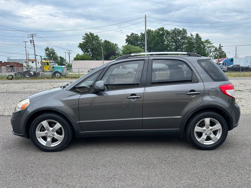 2011 Suzuki SX4 Image 7