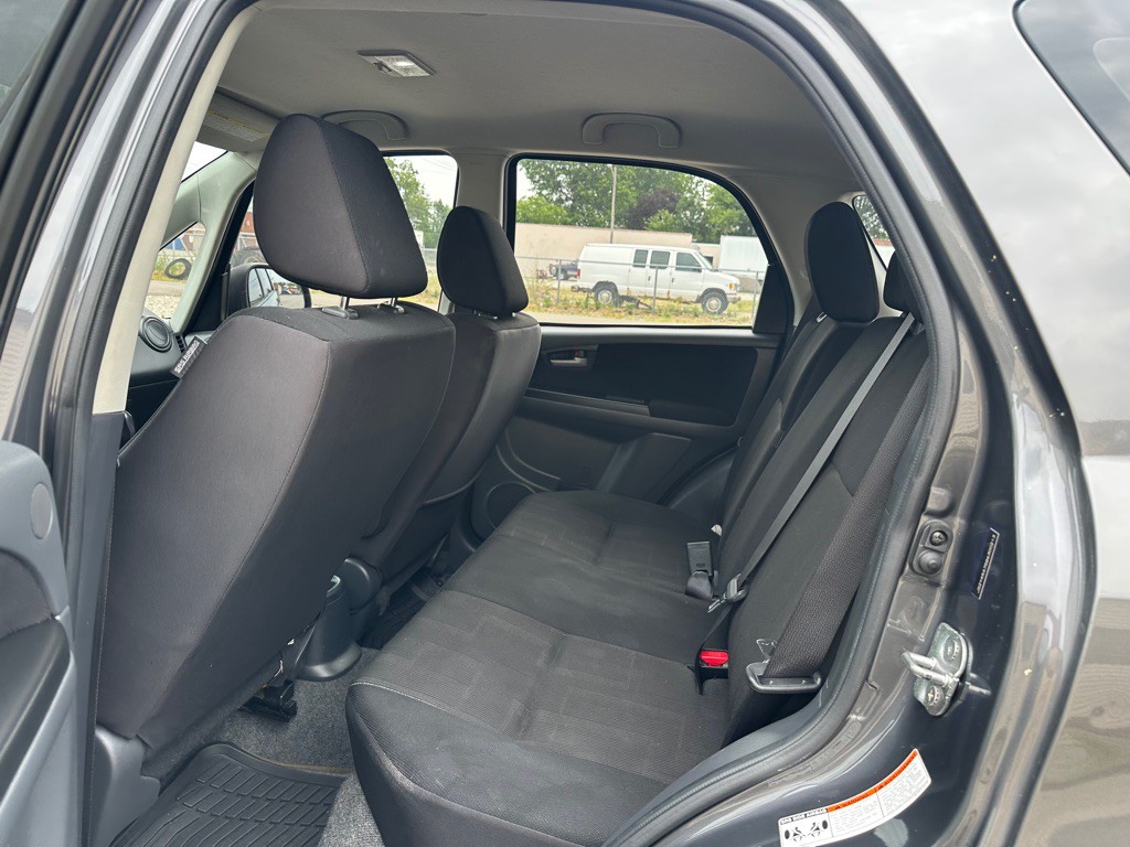 2011 Suzuki SX4 Image 11