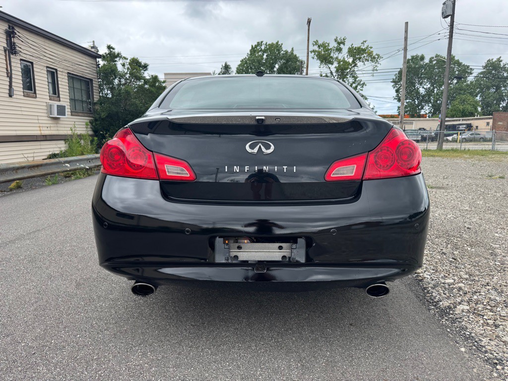 2012 INFINITI G37 Image 4