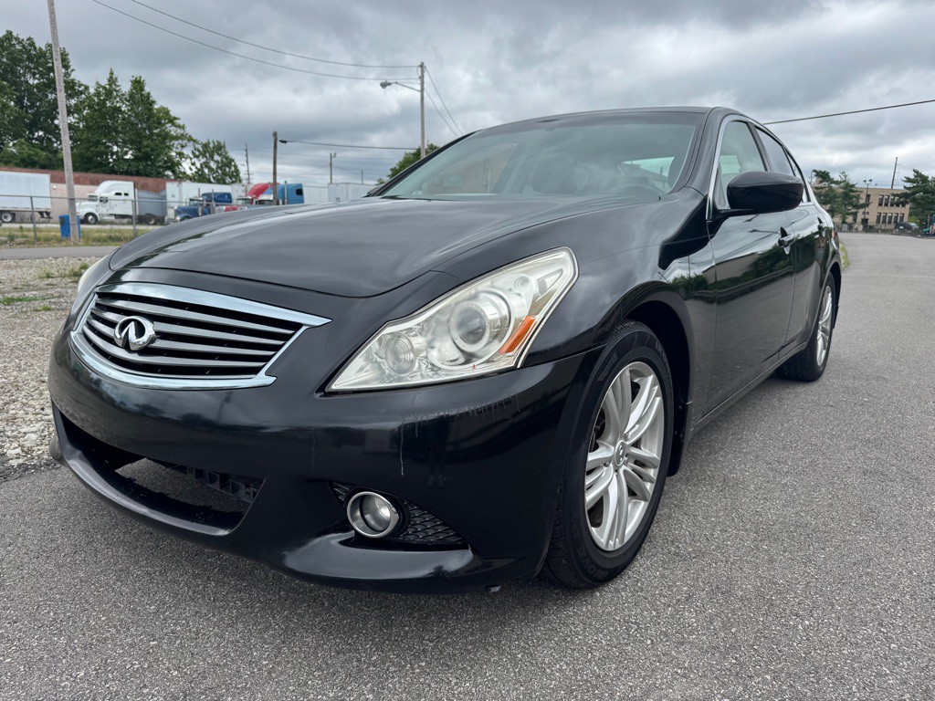 2012 INFINITI G37 Image 7