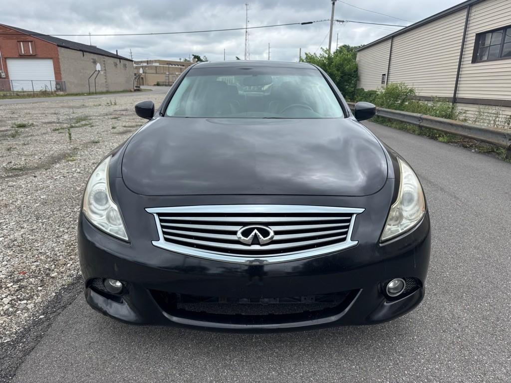 2012 INFINITI G37 Image 8