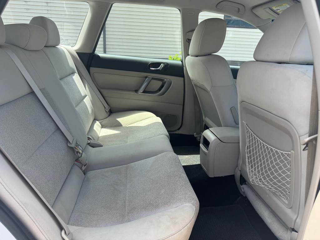 2009 Subaru Outback Image 11