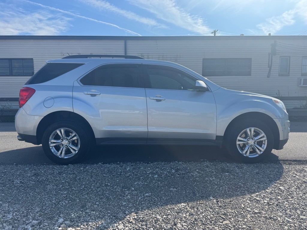 2015 Chevrolet Equinox Image 2