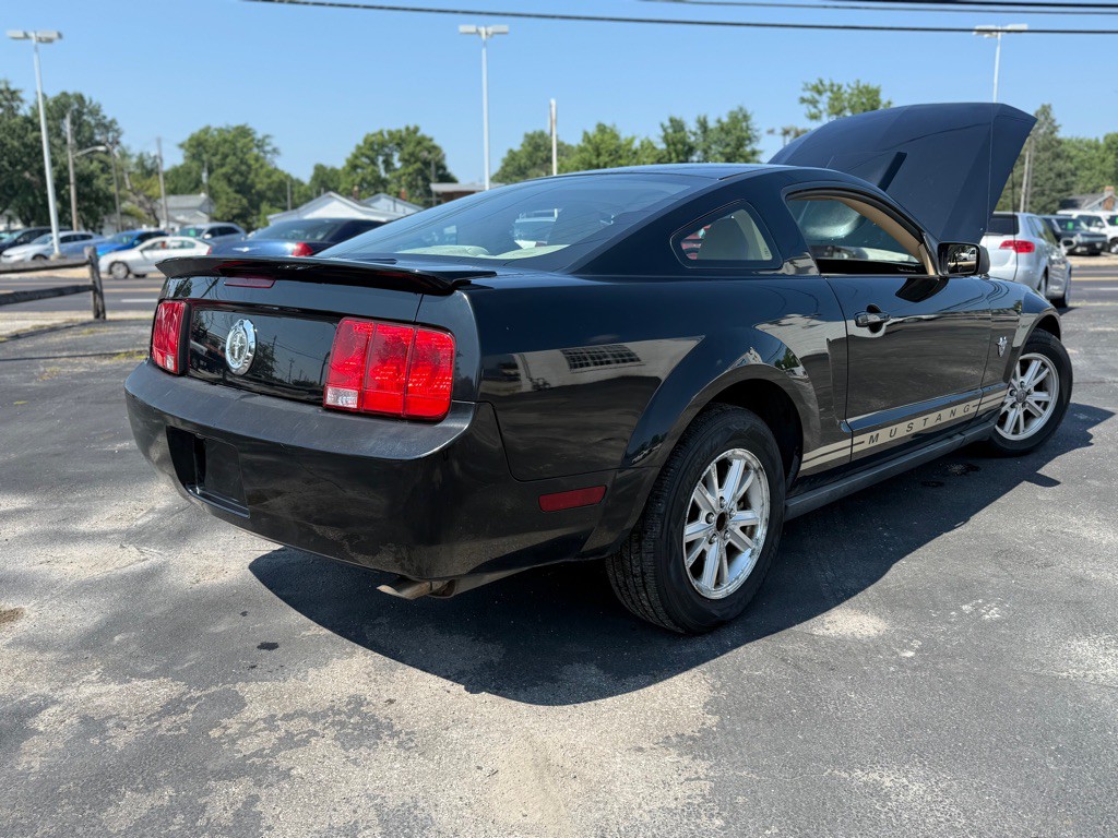 2009 Ford Mustang Image 6