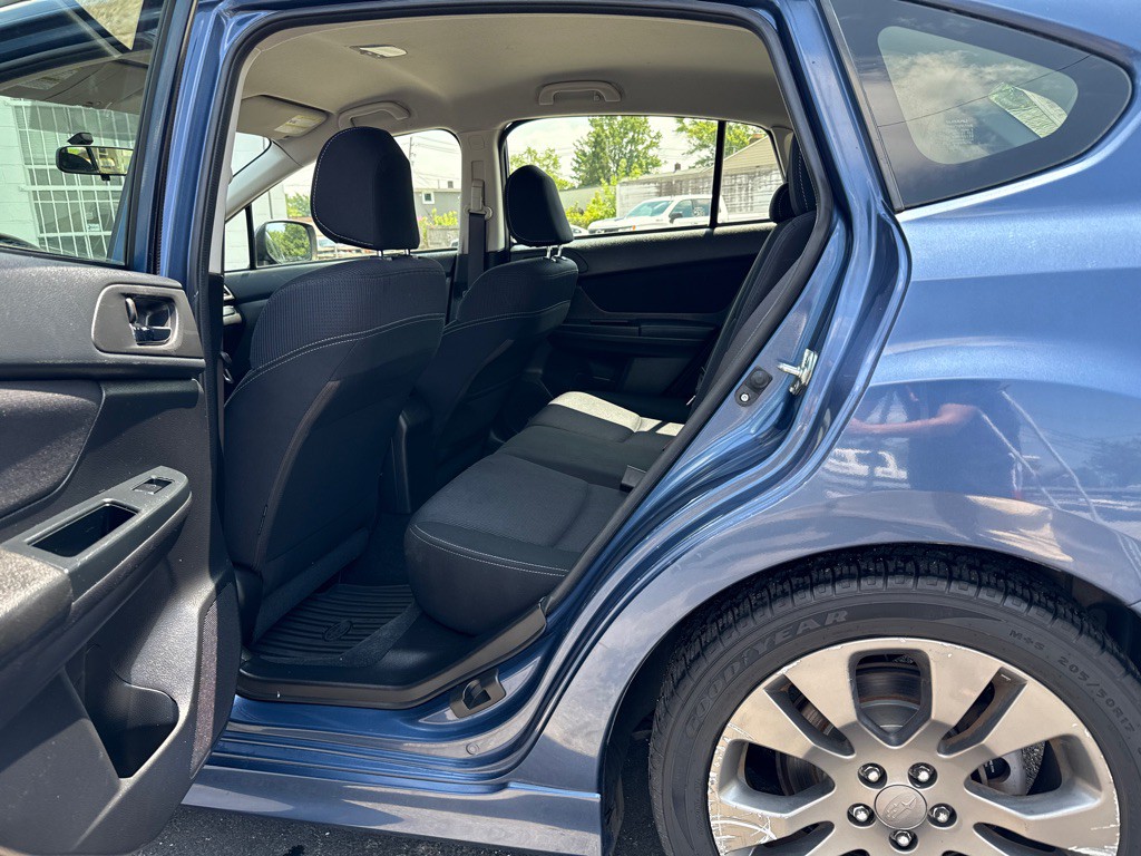 2012 Subaru Impreza Image 12