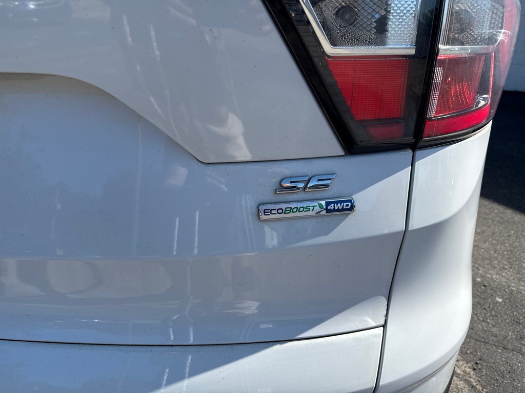 2018 Ford Escape Image 17