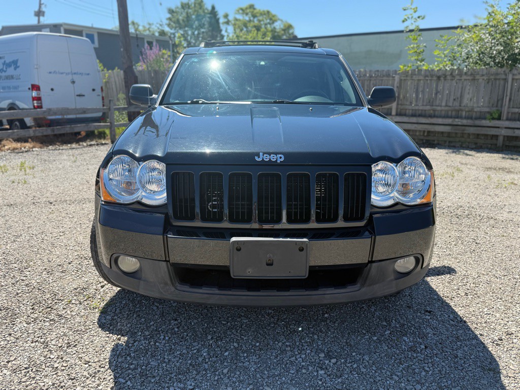 2010 Jeep Grand Cherokee Image 2