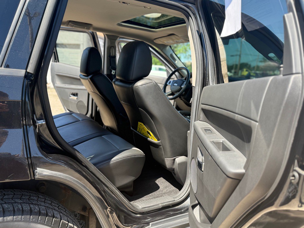 2010 Jeep Grand Cherokee Image 12