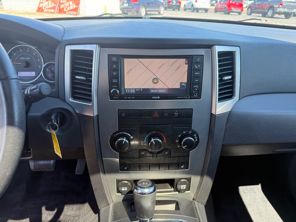 2010 Jeep Grand Cherokee Image 16