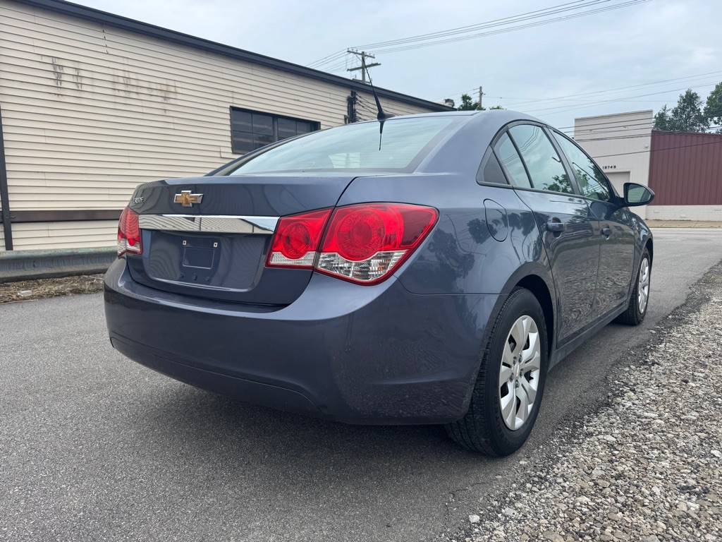 2014 Chevrolet Cruze Image 3