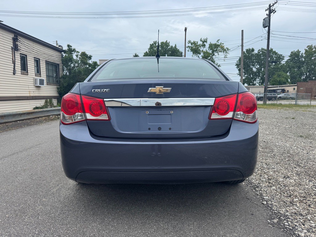 2014 Chevrolet Cruze Image 4