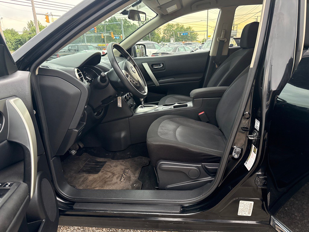 2012 Nissan Rogue Image 10