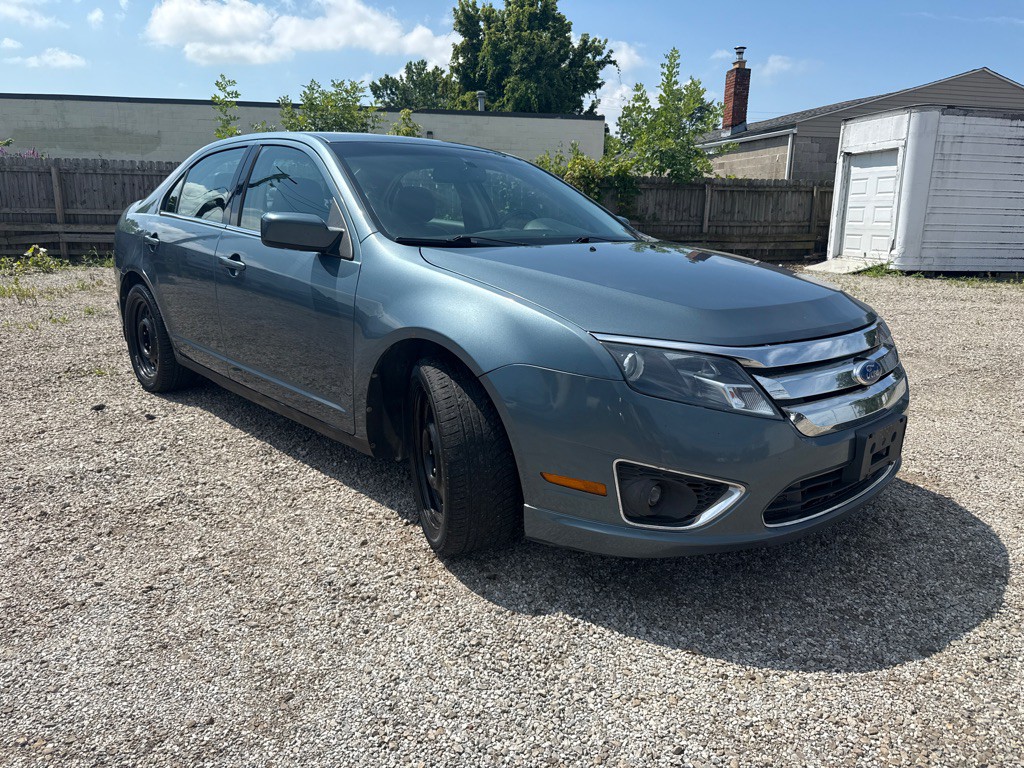 2011 Ford Fusion Image 3