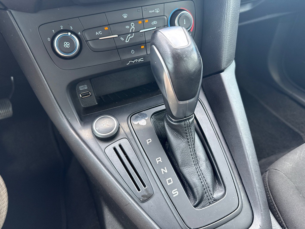 2015 Ford Focus Image 17