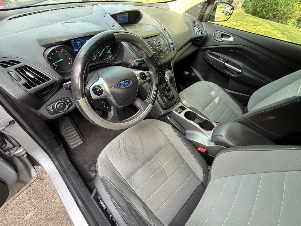 2015 Ford Escape Image 12