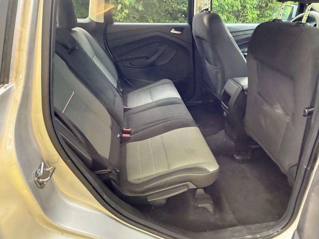 2015 Ford Escape Image 22