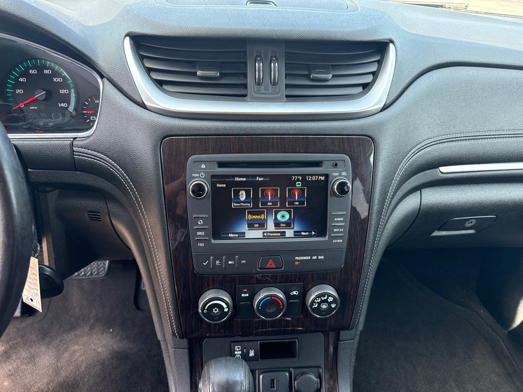 2016 Chevrolet Traverse Image 16