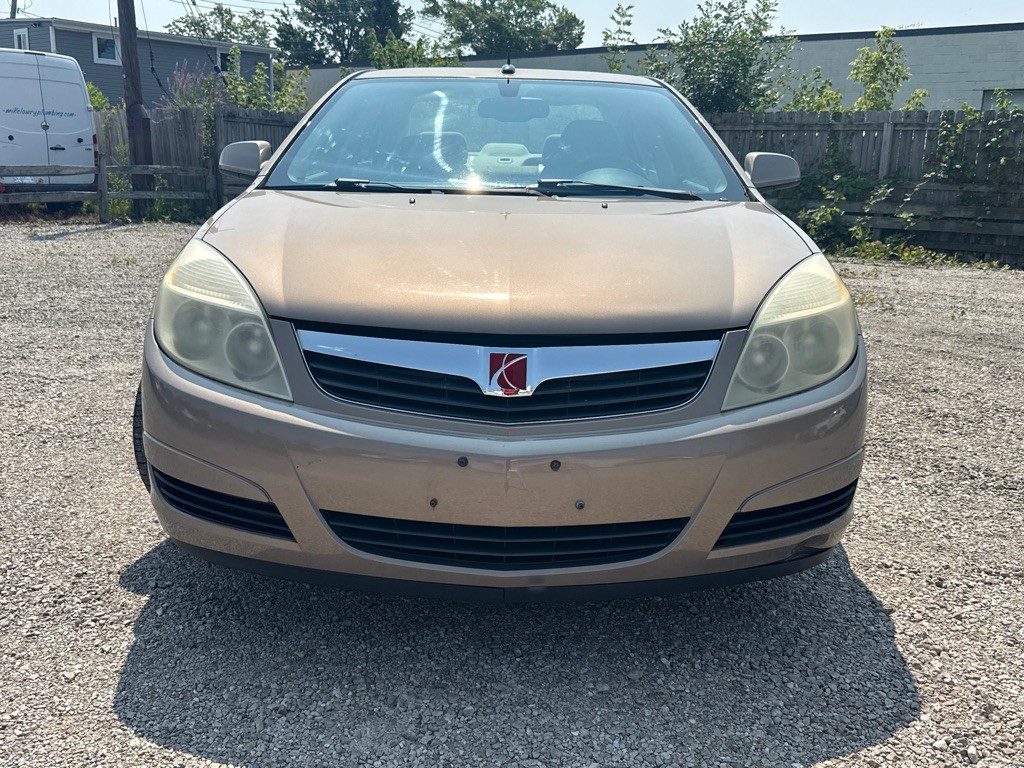 2007 Saturn Aura Image 2