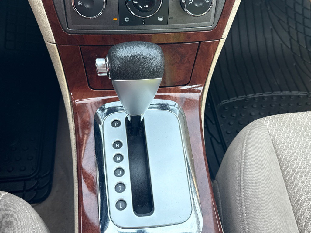 2007 Saturn Aura Image 16