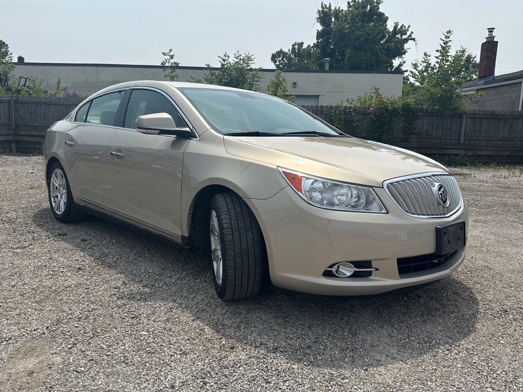 2012 Buick Lacrosse Image 3