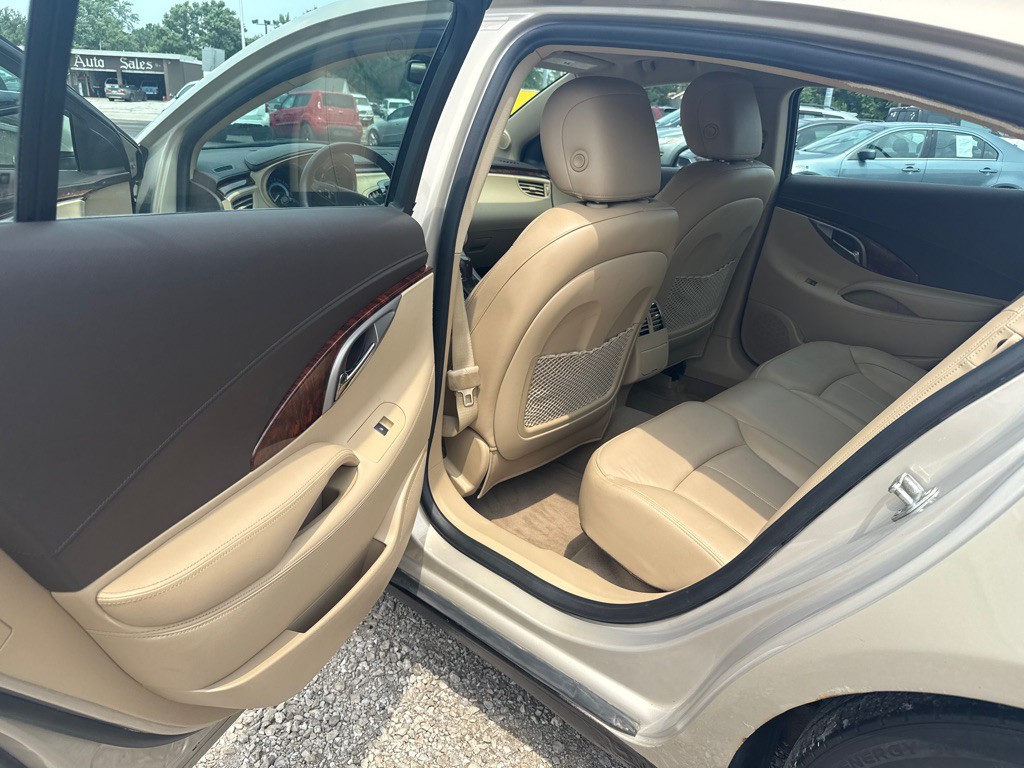 2012 Buick Lacrosse Image 12