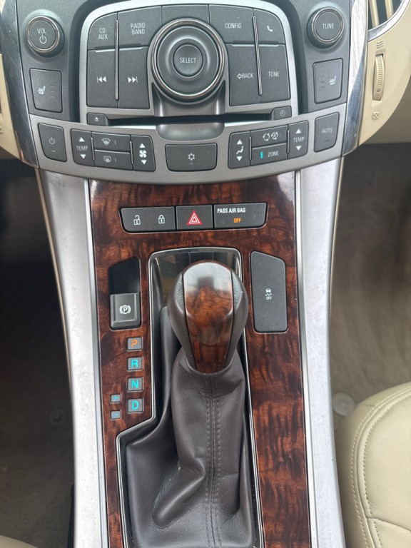 2012 Buick Lacrosse Image 16