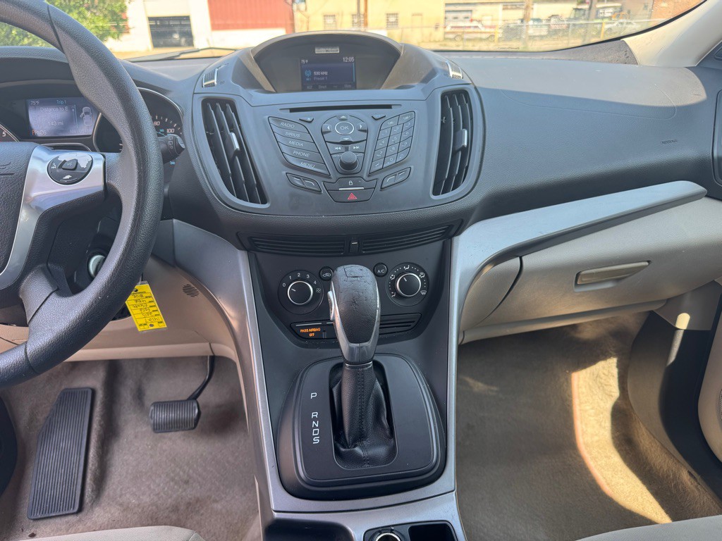 2015 Ford Escape Image 14