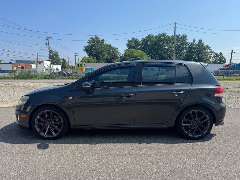 2011 Volkswagen GTI Image 6