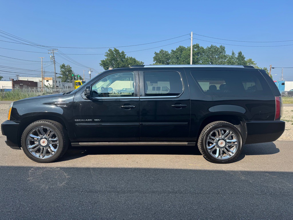2013 Cadillac Escalade Image 6