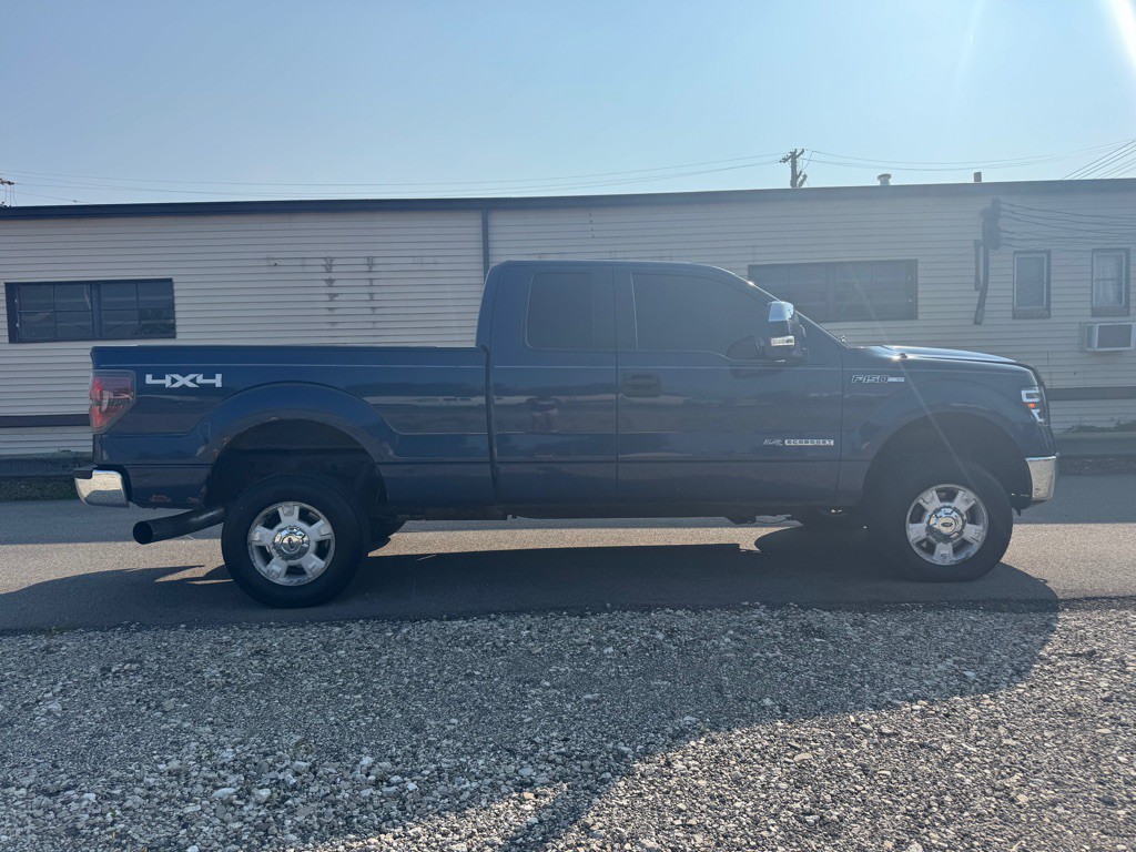 2011 Ford F-150 Image 2