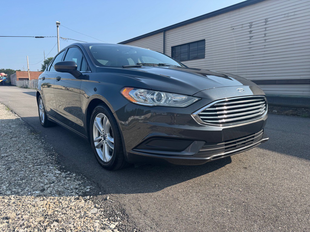 2018 Ford Fusion Image 1