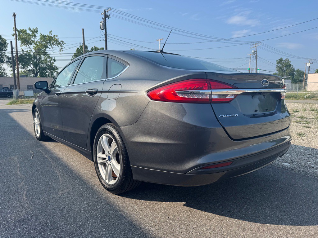 2018 Ford Fusion Image 5