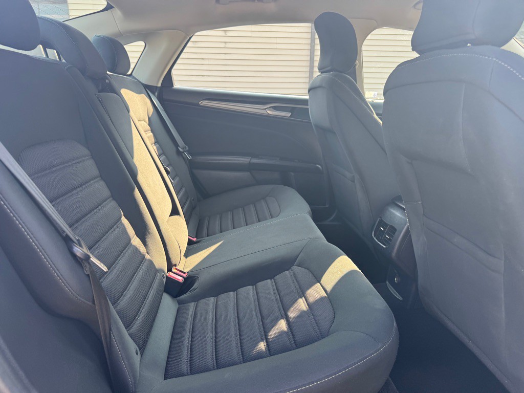 2018 Ford Fusion Image 11