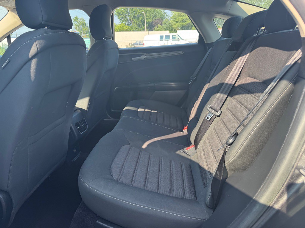 2018 Ford Fusion Image 12