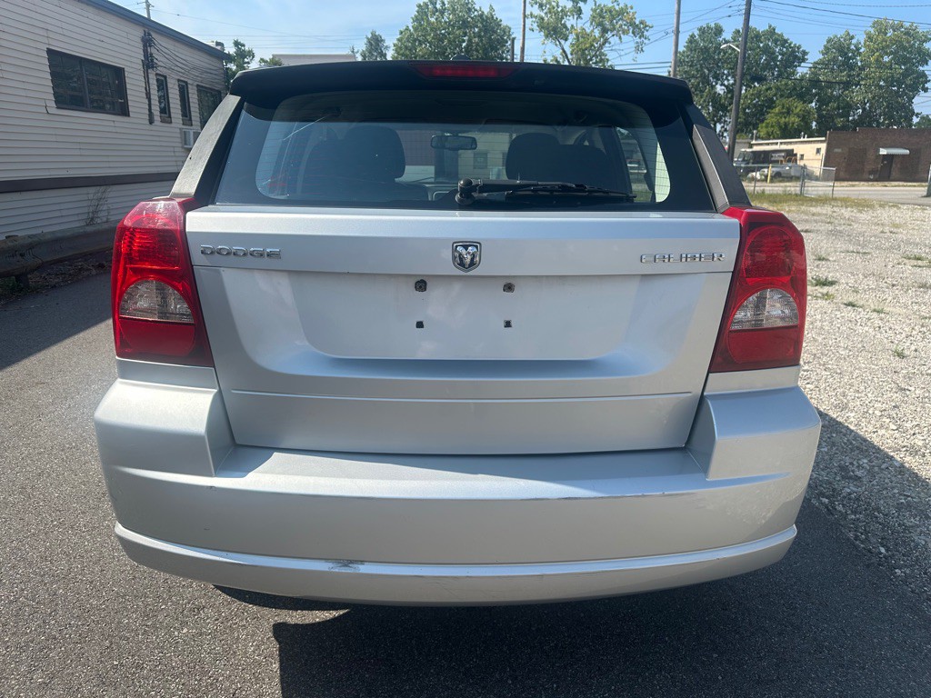 2011 Dodge Caliber Image 2